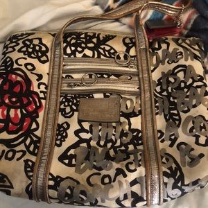 Coach poppy purse